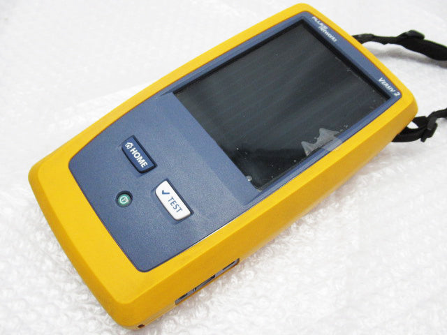 Fluke Networks DSX-8000 CAT8 Cable Analyzer Versiv2 with  Dedicated Bag, and Numerous Other Accessories.