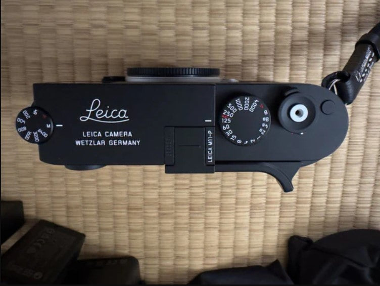 LElCA M11-P 60MP Rangefinder Camera Black Paint - Near Mint in Box + Extra Batt