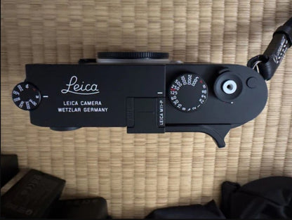 LElCA M11-P 60MP Rangefinder Camera Black Paint - Near Mint in Box + Extra Batt