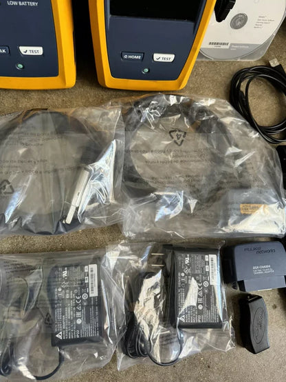 FLUKE Networks DSX-8000 Versiv 2 Cable Certifier Tester Kit