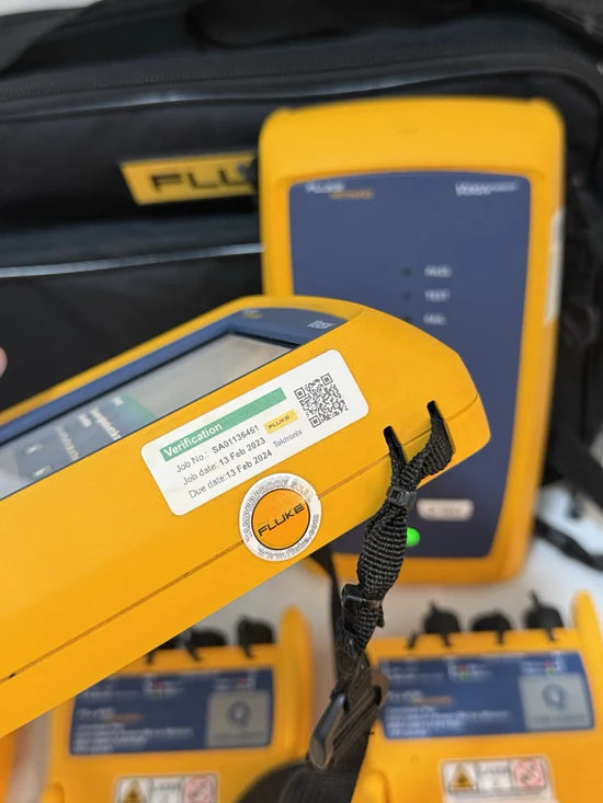 FLUKE Networks DSX-8000QI 2 GHz Cable Analyzer with Quad OLTS CAL-2024